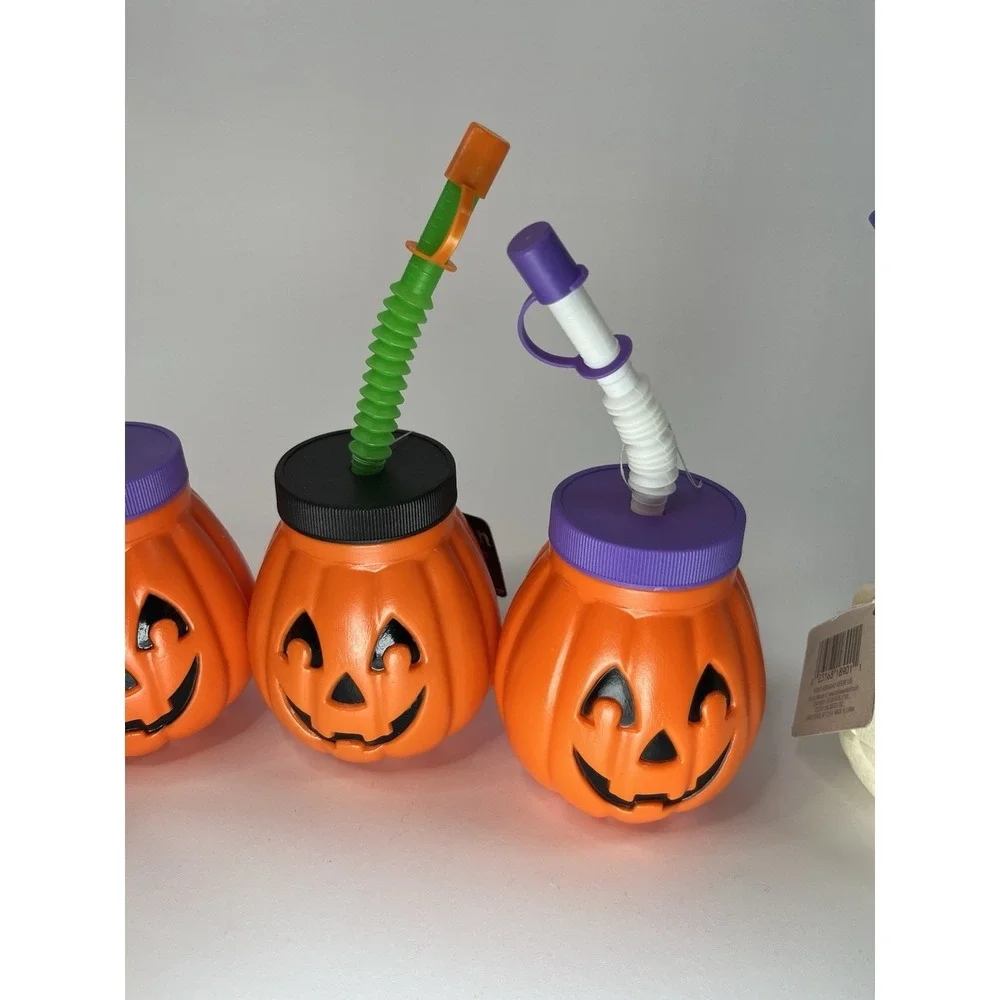 Lot Of Five 5 Plastic Pumpkin Mummy Halloween Cups With Lid And Bendy Straw